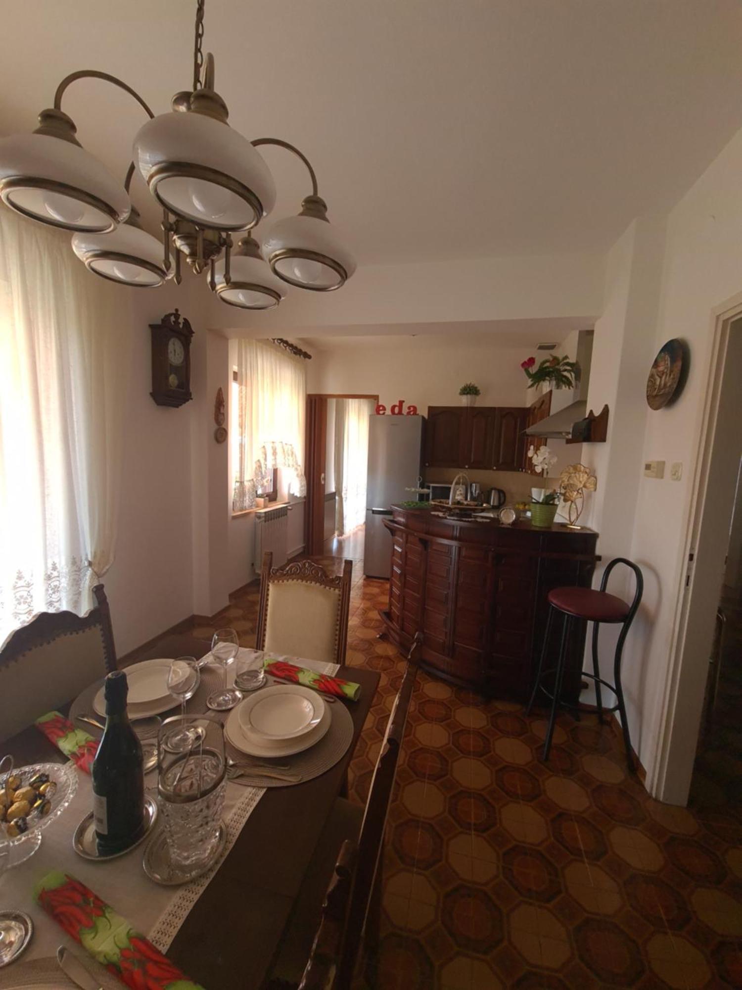 Apartment Eda Лабин Екстериор снимка