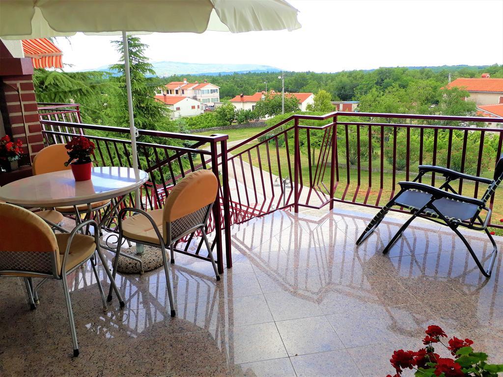 Apartment Eda Лабин Екстериор снимка